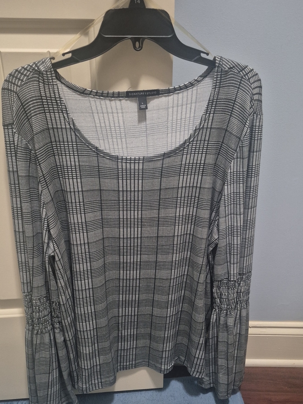 Signature Studio Black & White Plaid Scoop Neck Blouse